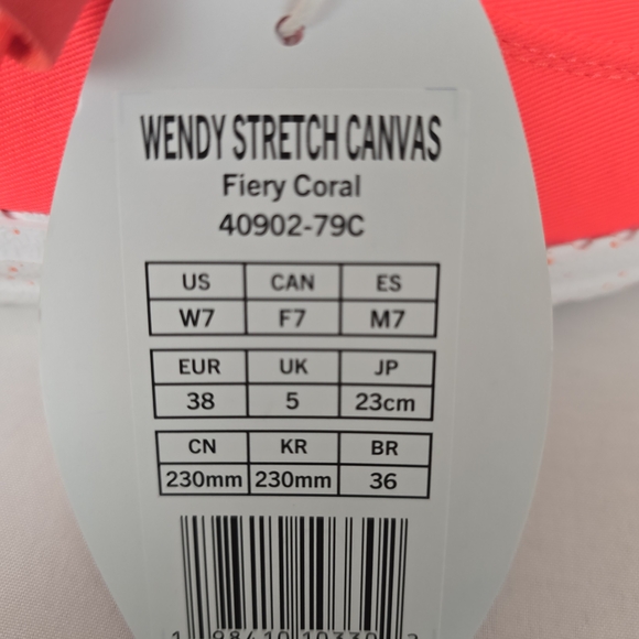 NWT HEY DUDE shoes For Women Sz 7 - Picture 6 of 6